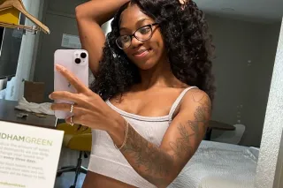 sexy babe ready for a good time 🥰 photo 3