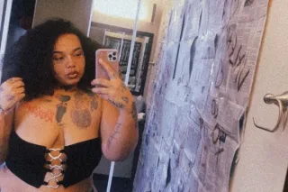 landing soon 🥰 ask bout my gf photo 2
