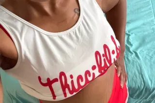 40 Doesn't Get You Quality, It just get's you 🐱&🧠🤭. If You want Tight, Wet and sensational than come play with a True Goddess😍 photo 4