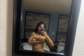 CALI GIRL 🌴 PRETTY IN THE EYES 🌹THICK IN THE THIGHS🍑 photo 4