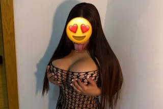 Hello, love 💋 I’m a fun, passionate girl😋🔥🔥I’m available now, write to me if you want to fuck me 😘🤗 photo 2