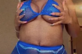 OUTCALLS photo 4