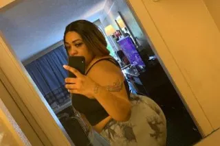ONE NIGHT ONLY CERTIFIED SQUIRTER photo 2