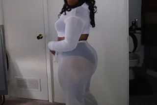 ONE NIGHT ONLY CERTIFIED SQUIRTER photo 1