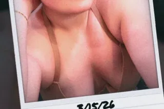 Big Booty Cutie ♥ ❄💦Taste Both Holes! 💦💦 photo 2
