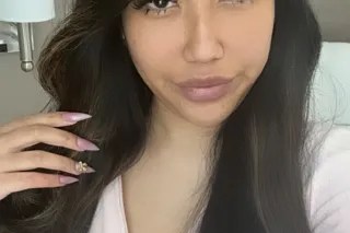Young asian hottie💕💦 👅 Horny and ready photo 2