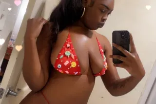 new chocolate baddie in town🚨🚨 photo 2
