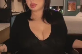 LAST DAY HERE !!!CASH ONLY 🌸throat goat 🫦 sexy BBW 💕 Fat wet pussy💕big ass n titties💕