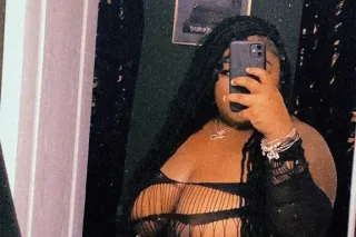 Ebony Looking For BBC photo 2