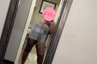 PARTY FAVS ONLY 🥳 photo 3
