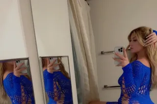 Thick, sexy snow bunny ready to play!🔥💦💦💦 photo 2