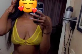 (INCALl)my lips can do a better jobs teasing you than my words can 💋😋