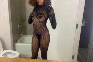 NEW IN TOWN QV INCALL SPECIAL💋😘cum relax and unwind while fullfiling your wildest fantasy🍆 photo 3