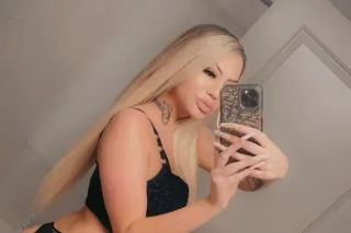 All Natural Petite Blonde Next Door💋 photo 4