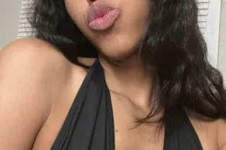 💜Beautiful Latina available now to fulfill all your fantasies. I accept Zelle and cash.💜 photo 2