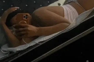 morena , elegante , y discreta photo 3