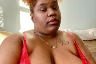 BBW🍑Lover Come See What We Get Up🍒 Your Favorite Fatish Princess Available💅 Dirty mind🤍 Teasing u one naughty thought at a time💕 Come closer... if you dare🔥 Spoil me or stay useless💸✨ 💋 photo 12
