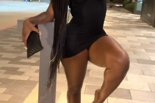 Available 💦💦Mature and sexy girl 🥰with experience ❤‍🔥amble affectionate🥰 Bbj