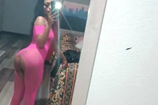Small petite Freak😩💦 photo 2