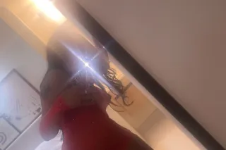 here for fun 💦🍑 REAL photo 1