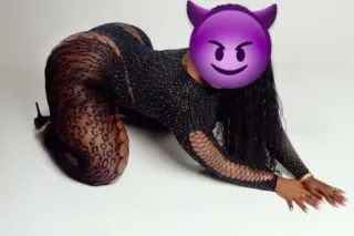 morenita caliente photo 3