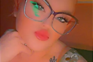 😈 LETS FIND OUT IF YOU CAN MAKE ME CHOKE AN GAGG ON YOUR SWEET CANDY CANE PAPPIII 4'6 EATER WITH THE JUICE BOX TO MATCH 💦 LETS PLAY photo 3