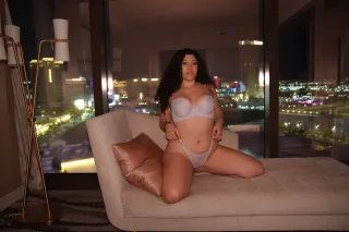 Exotic Treat ✨💋 photo 2