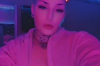🚌 Cum get freaky in my WinnaBANGo with me!!🚌 photo 3