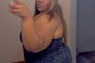 COME FUCK A BIG BOOTY BBW 🥰🥰🥰🥰 I EAT DICK RECKLESSLY 🔥🔥🔥🔥 photo 4