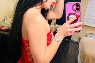 amor estoy disponible papi sere tu putita de planta photo 4