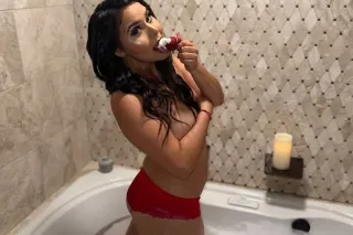 IM HERE TO SATISFY U BABY 🥰💦 MUST BE DEPOSIT READY 🤑😘 i offer Content & Dinner dates & facetime shows & Shopping dates photo 3