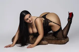 JUST VISITING 🥰YOUR FAV HERE FOR FUN ! 😩