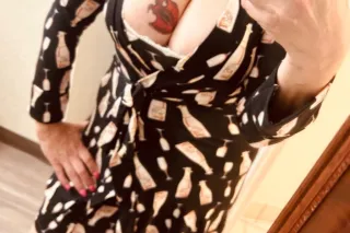 🎉🎀Sexy and Fun to be Around 🎉🎀 photo 2