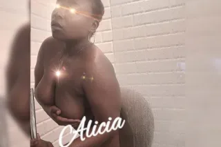 A T 💦ght Squeeze photo 1