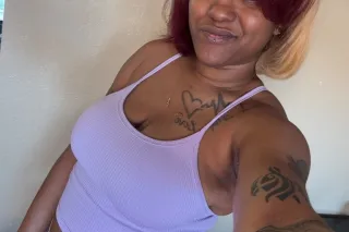 Come See Me Im Hot n Ready photo 2
