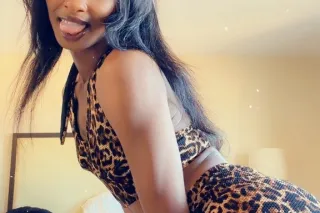 💜💜Beautiful and exotic available... photo 3