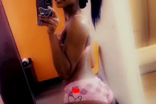 💜💜Beautiful and exotic available... photo 1