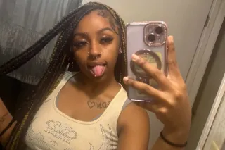 Sweet but seductive 🍭✨ Attentive to every detail 🌹Real connection, no time for games ❗Outcall & Incall ready ✅🍑 Anal👄💦 Oral🚫 No GFE