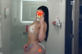 Mega hot latina, let's make it wet 🔥🍑😏 photo 4