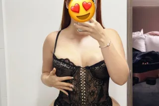 I'll give you a BBJ and fuck you good daddy, ready to please you 🥵🫦🔥😈