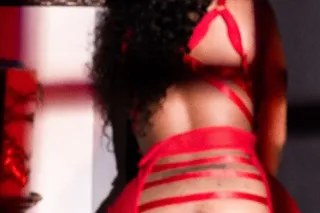 Hottie wit body photo 2