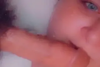Sweet, discreet, and sexy BBW!! photo 2