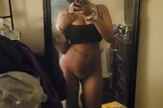 Slim thick, Come play w me XOXO🍆💦🍑 photo 5