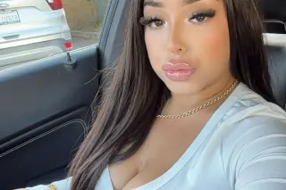 hey there im eves 🤍 im 4'10 short & curvy looking to have some fun 😉 available 24 seven I do in calls and out calls all day long 👠🚘 facetime to verify! im a great time & open to new things ;) photo 2