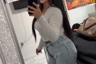 hey there im eves 🤍 im 4'10 short & curvy looking to have some fun 😉 available 24 seven I do in calls and out calls all day long 👠🚘 facetime to verify! im a great time & open to new things ;) photo 6