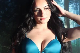 Sexy Brunette Babe photo 2