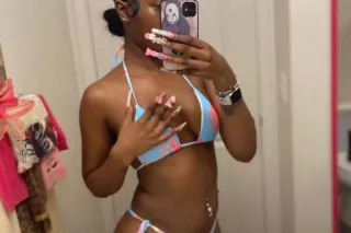 CHOOSE ME 💦😘 photo 1