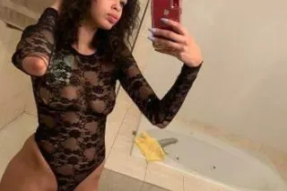 OUTCALLS ONLY SEXY REDZ photo 3