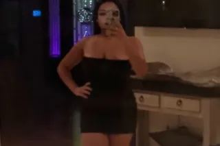 bust mixed chick photo 2