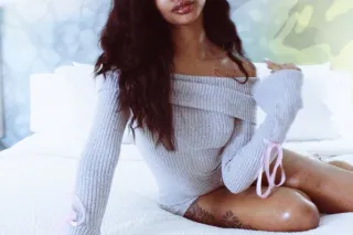 The Snack That Splashes Back💦🙈 photo 3